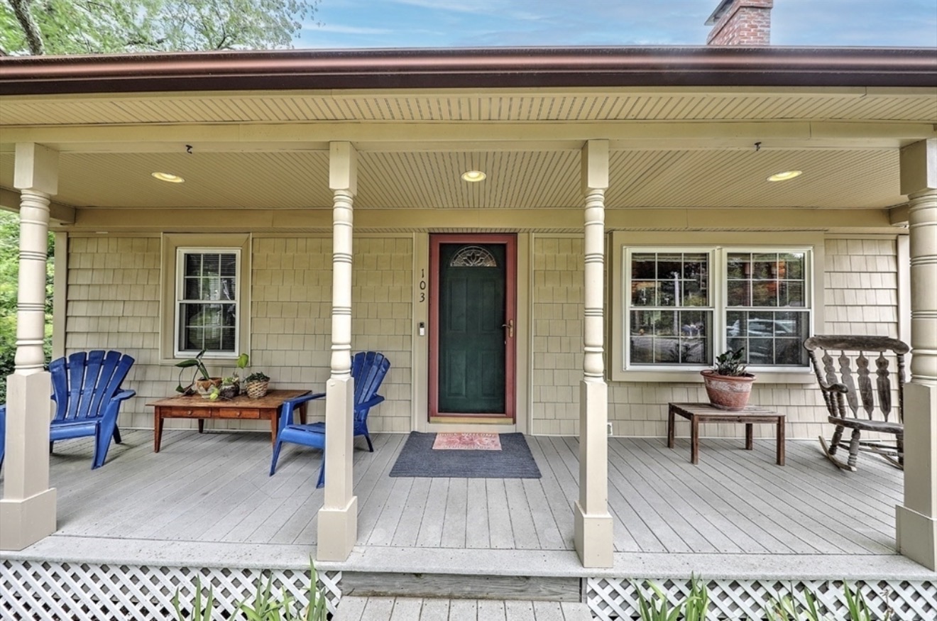 Mansfield House: 103 Walnut St