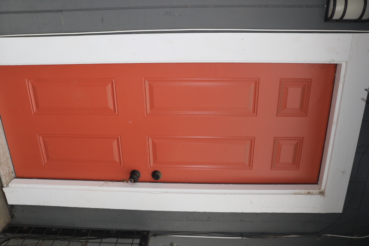 Porterville Apartment: 143 N F St