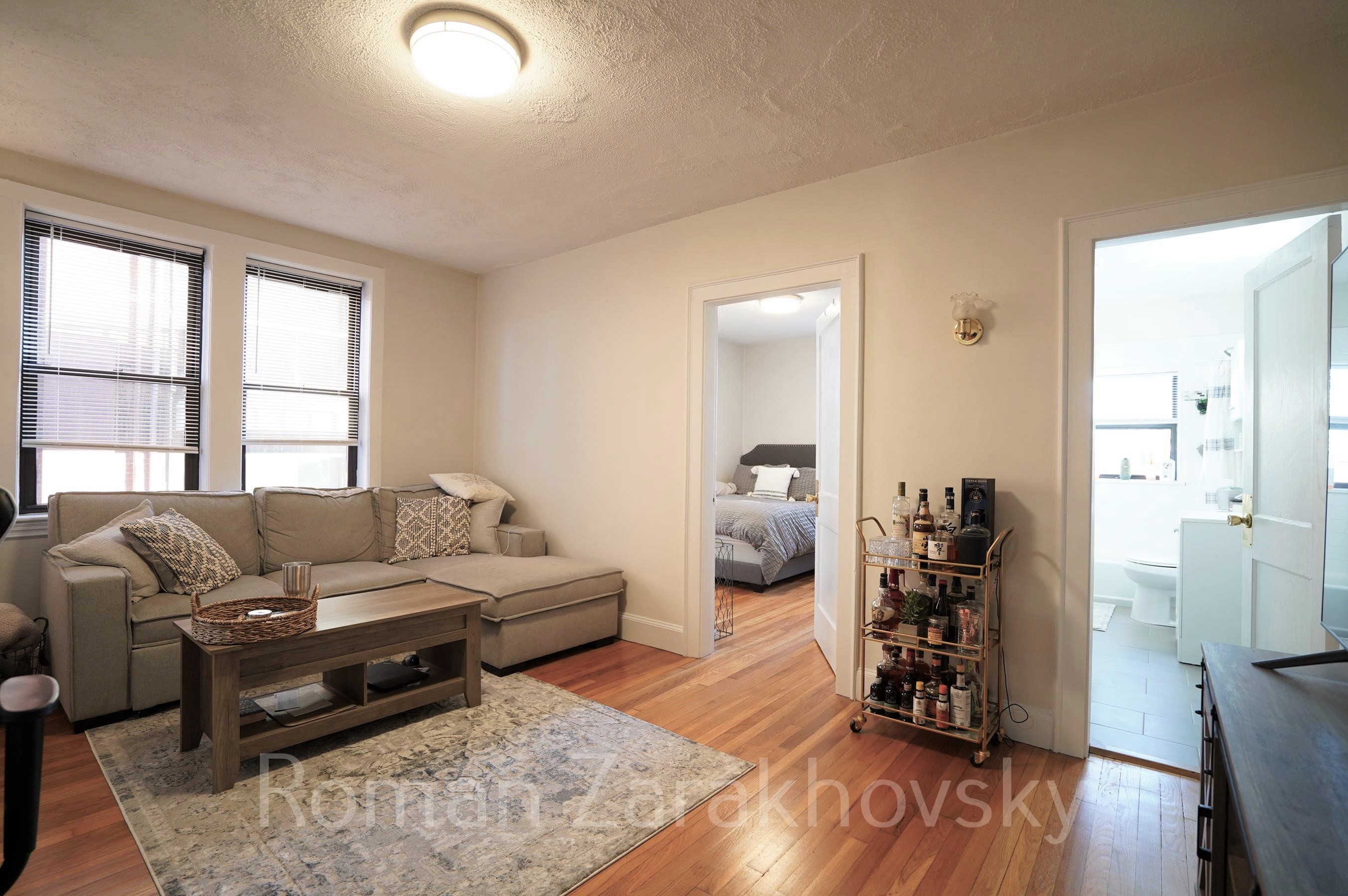 Somerville Apartment: 431 Broadway