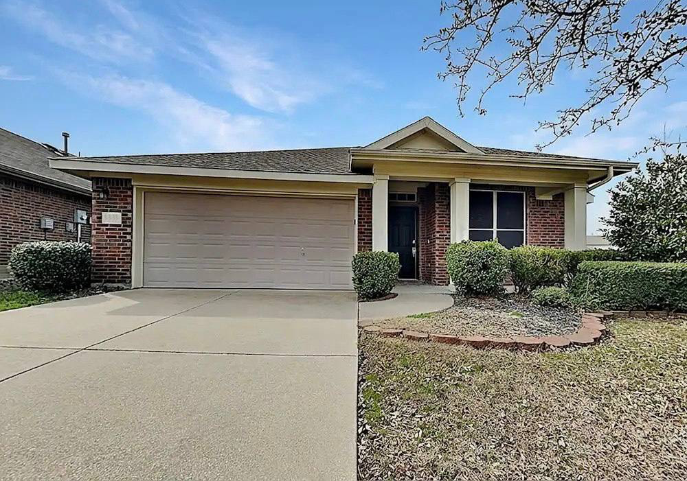 Fate House: 533 Hickory Ln