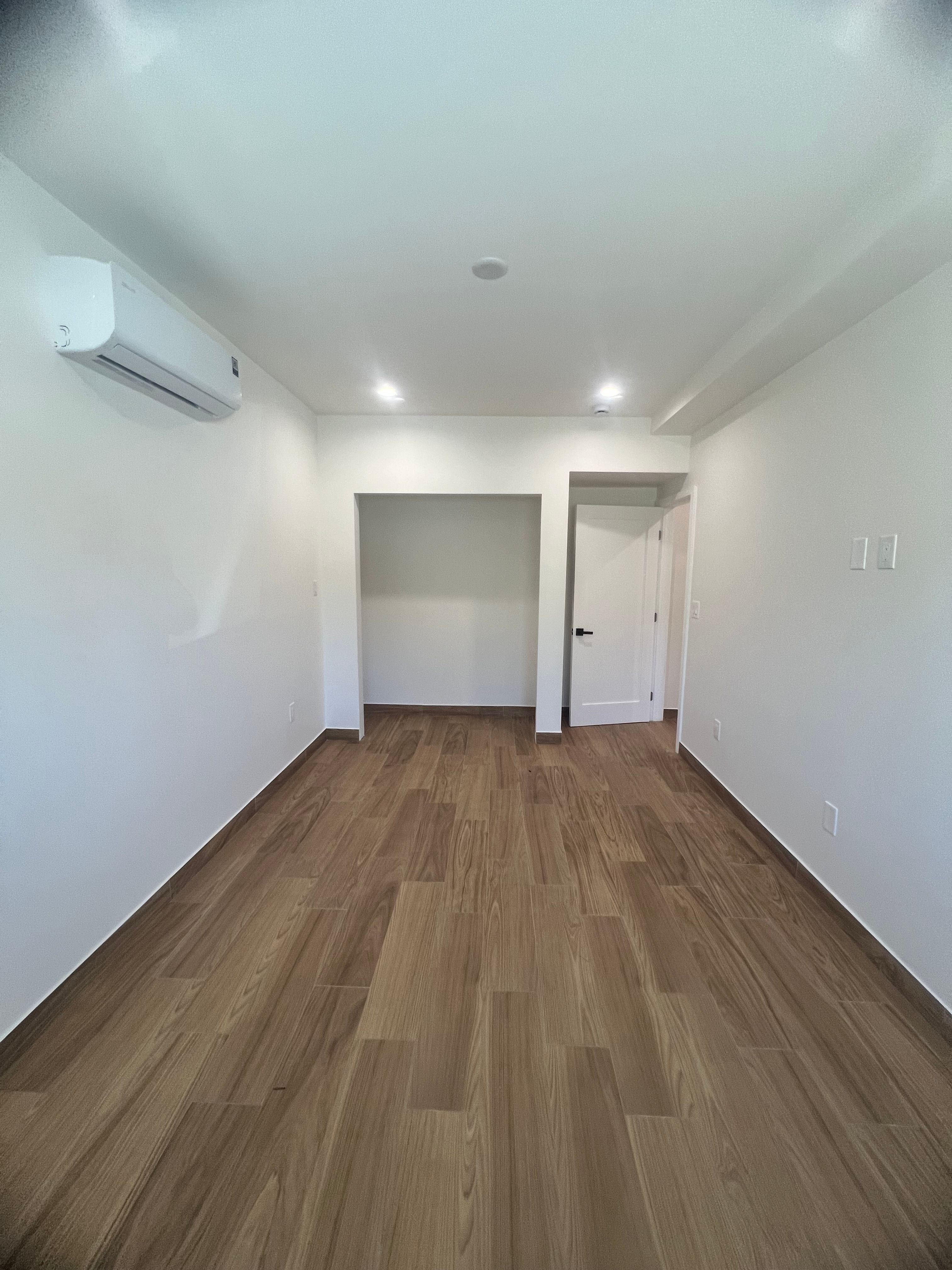 North Hollywood Apartment: 6903 Fulton Ave