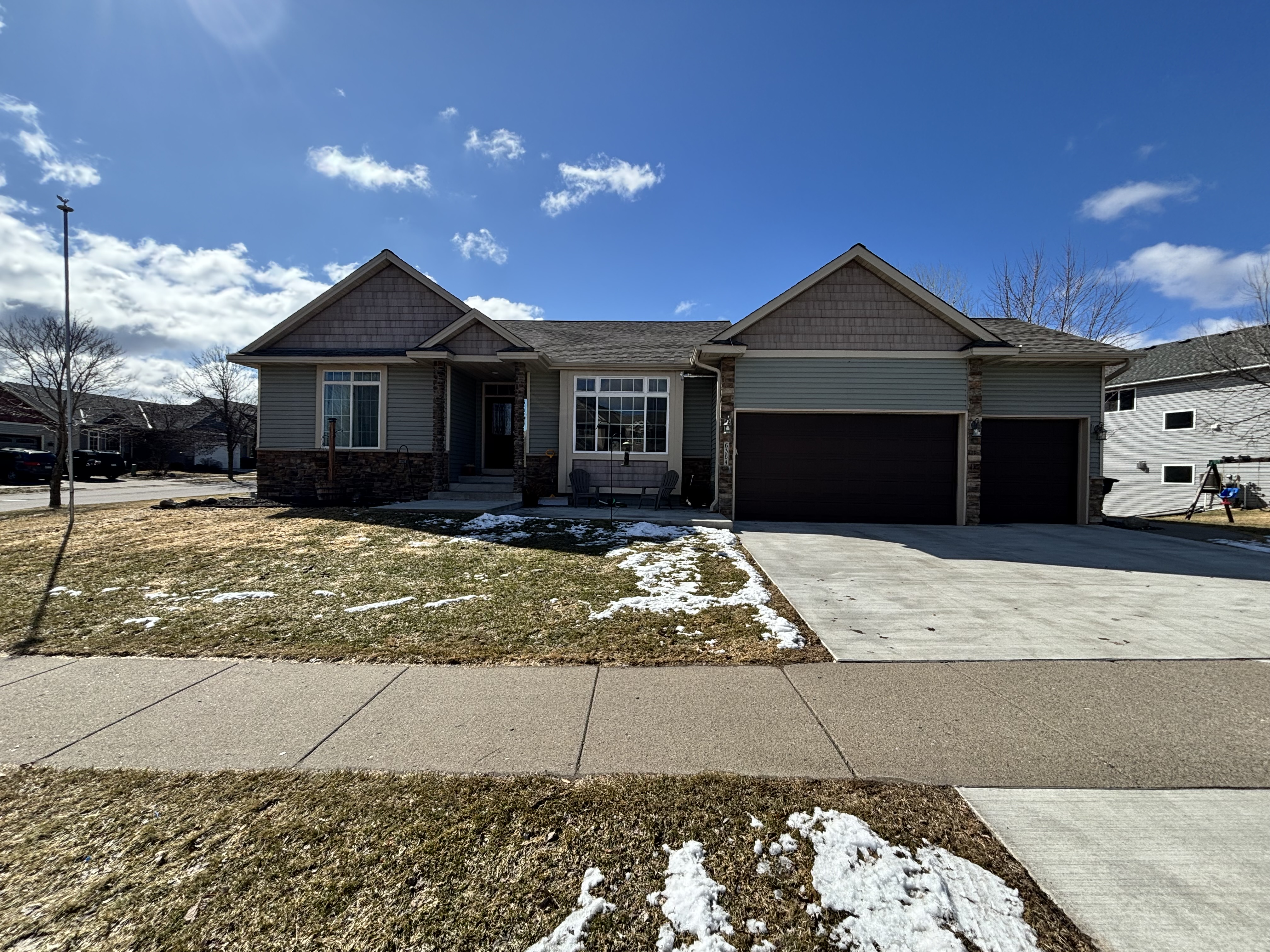 MONTICELLO House: 6364 BAKKEN ST