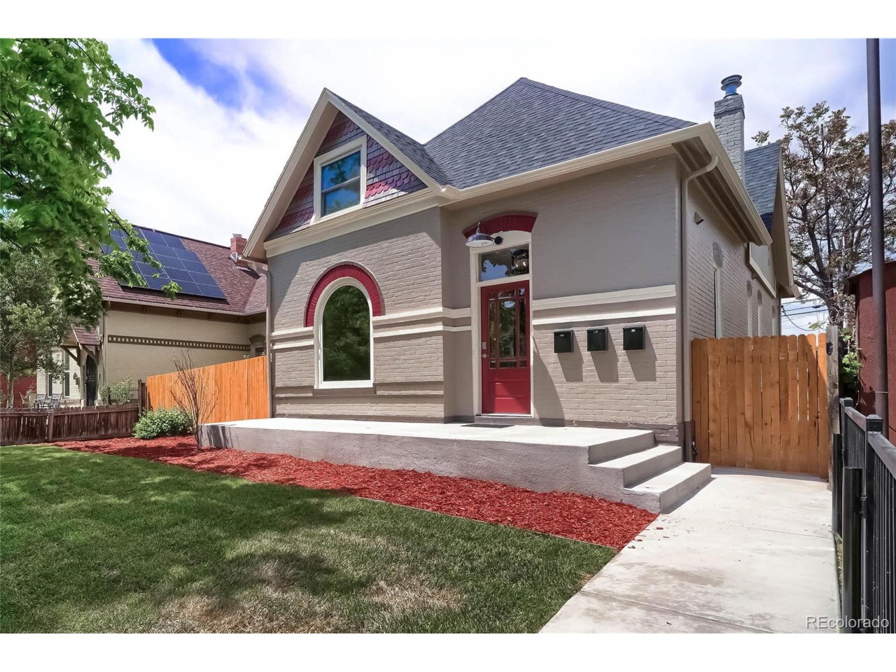 Denver Townhome: 151 S Lincoln St