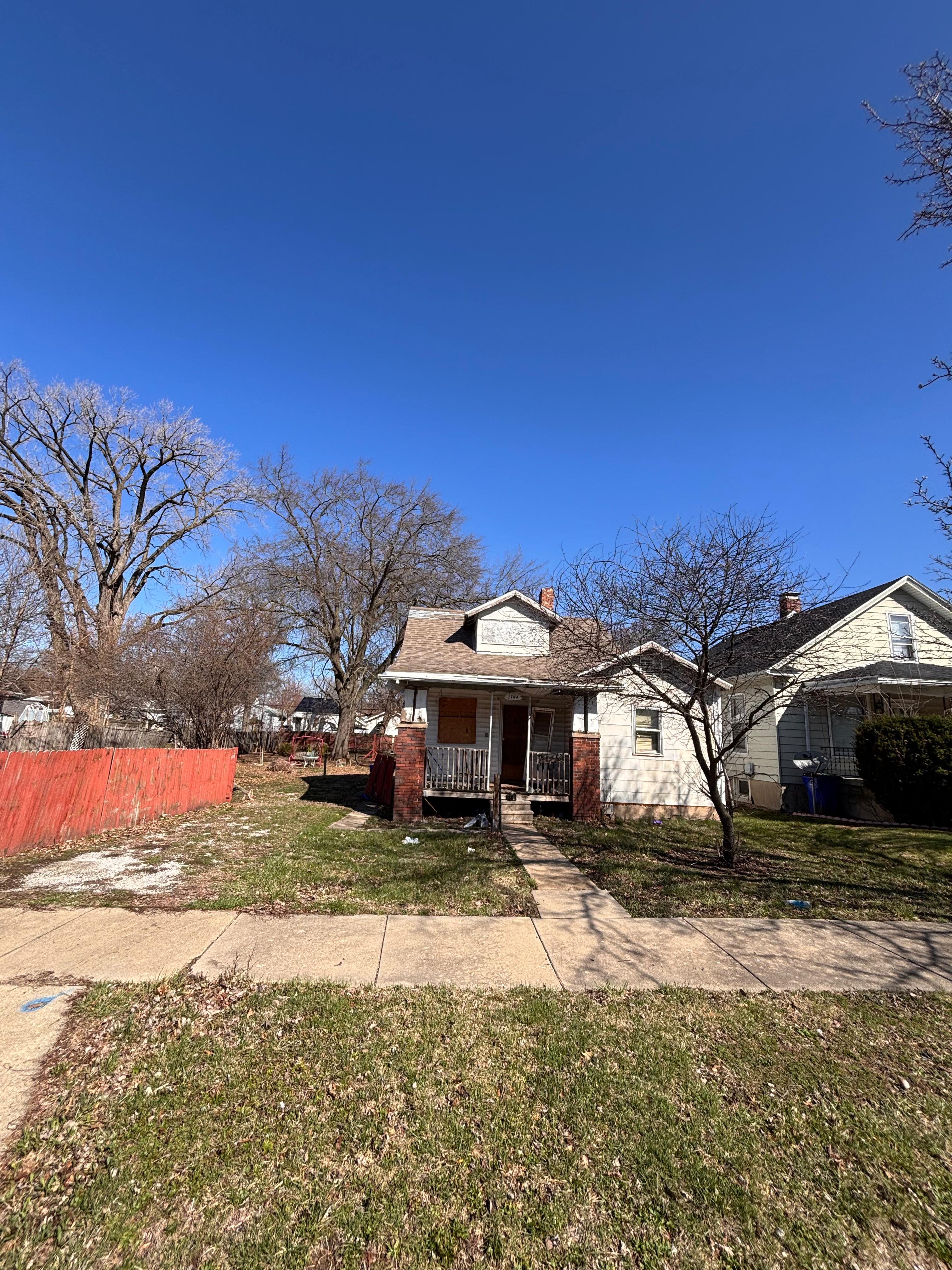 Decatur House: 1764 E Lawrence St