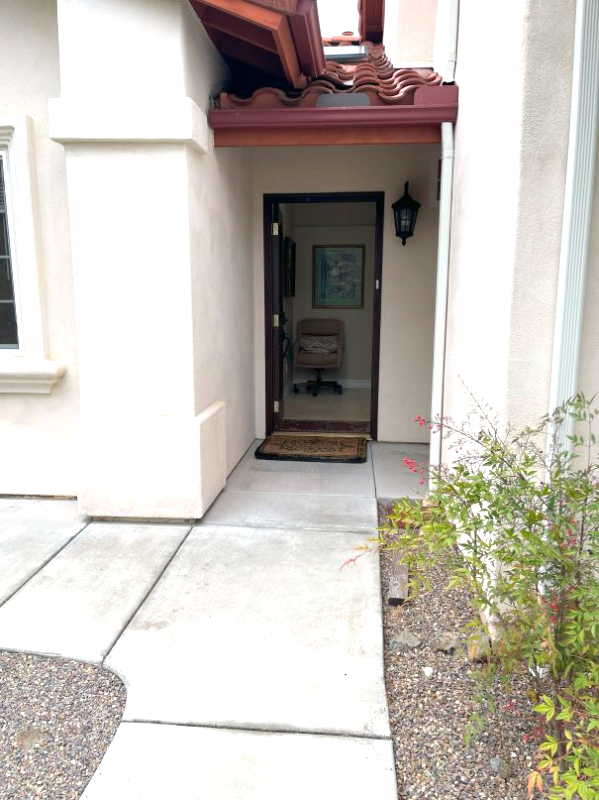 Carlsbad Multiplex: 6733 Corintia St