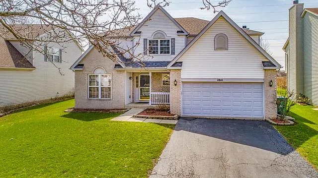 Romeoville House: 1841 Lake Shore Dr