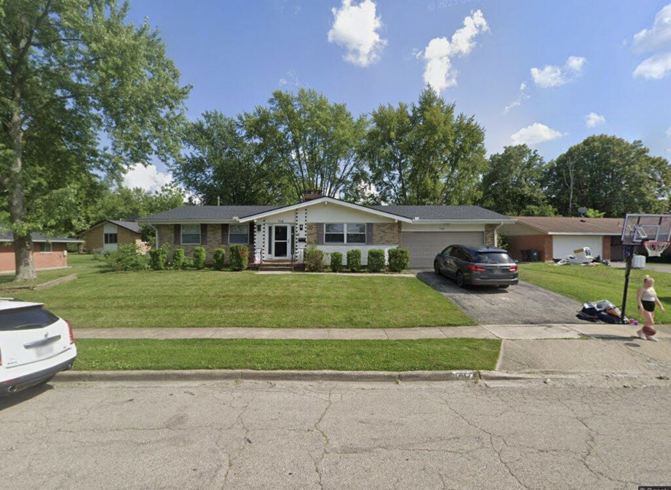 Trotwood House: 716 Burman