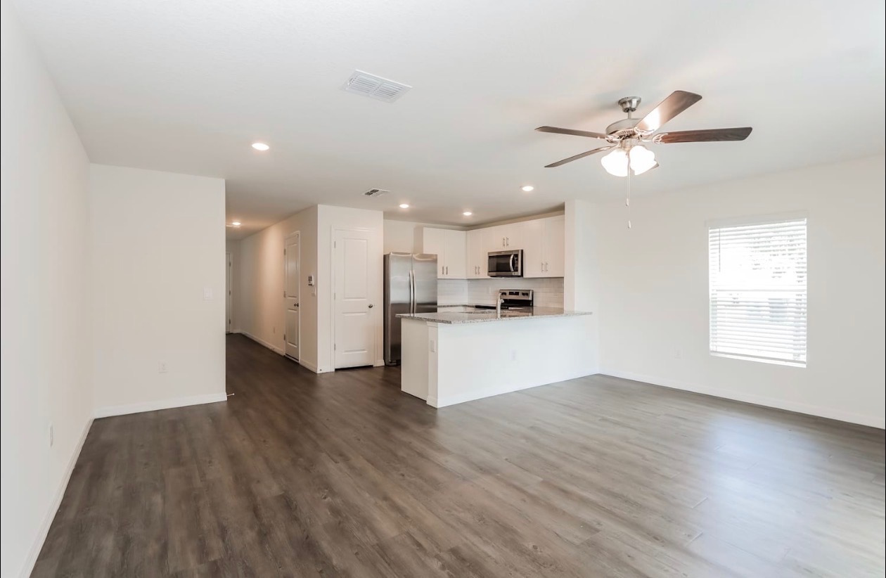 Fayetteville House: 121 Stedman St