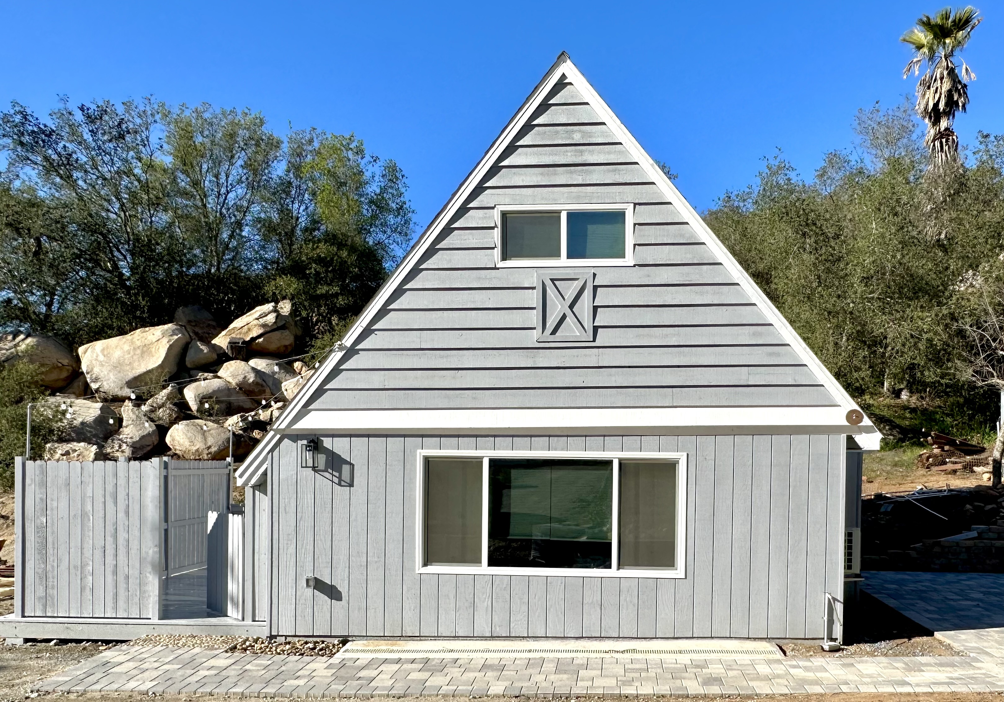 Fallbrook House: 38374 rainbow heights pl