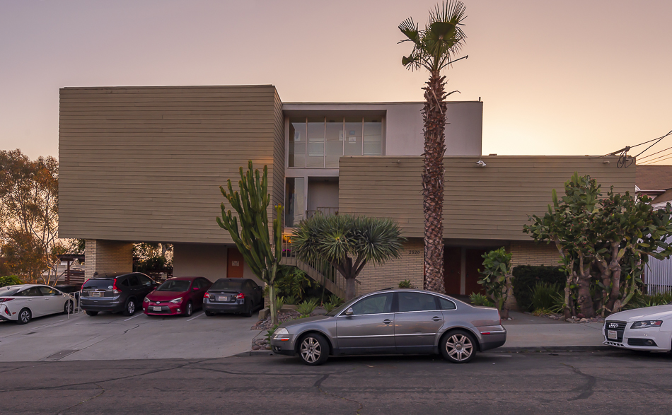 San Diego Apartment: 2020 Albatross St