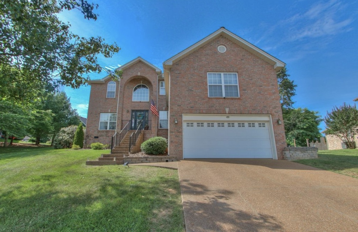 Spring Hill House: 1734 Dryden Drive