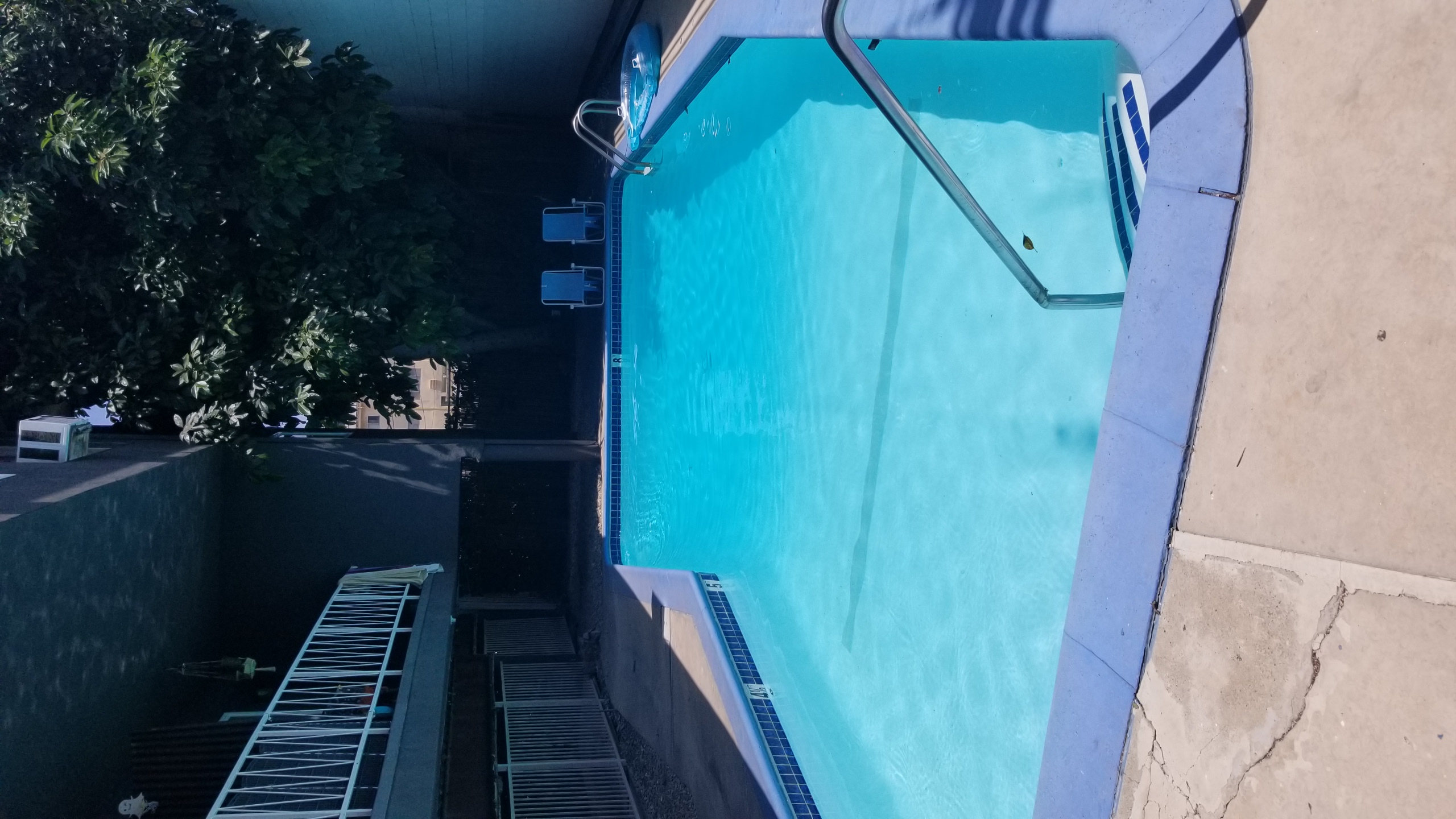 LA Condo: 7068 Lanewood Ave