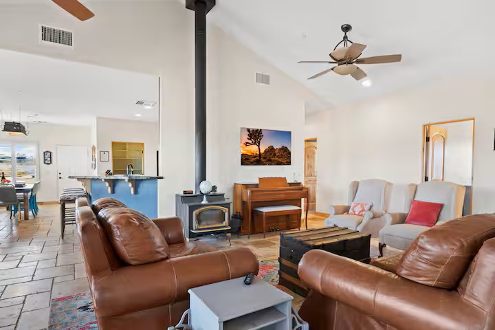 Yucca Valley House: 59494 Campanula St