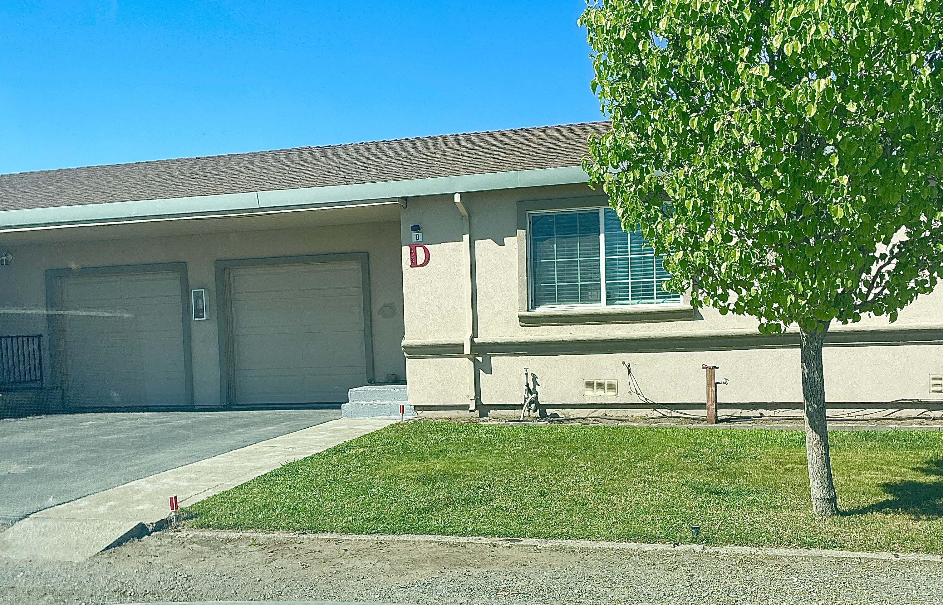 Oakley Other: 5425 Live Oak Ave