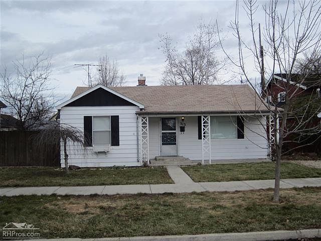 Caldwell House: 513 Everett St