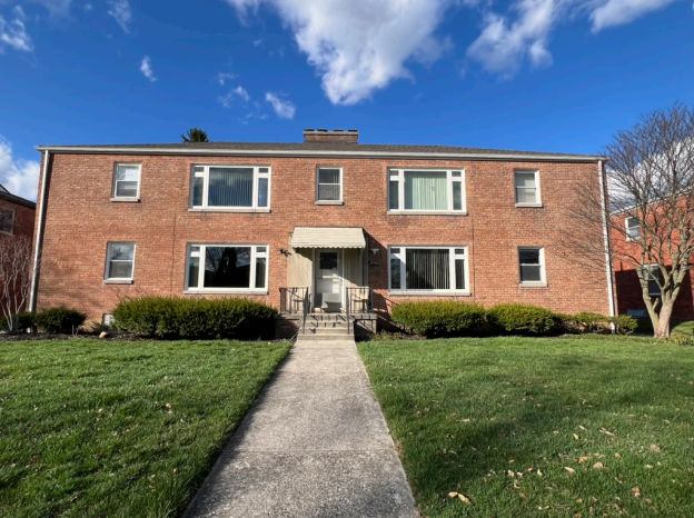 Upper Arlington Townhome: 2010 Harwitch Rd.