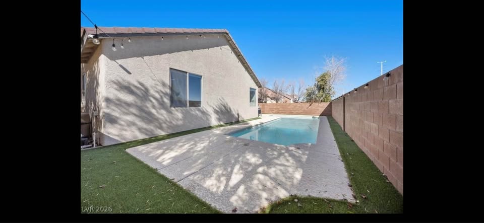 Henderson House: 792 Valley Rise Dr