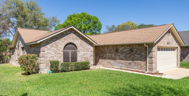 Schertz House: 3632 Fox Run