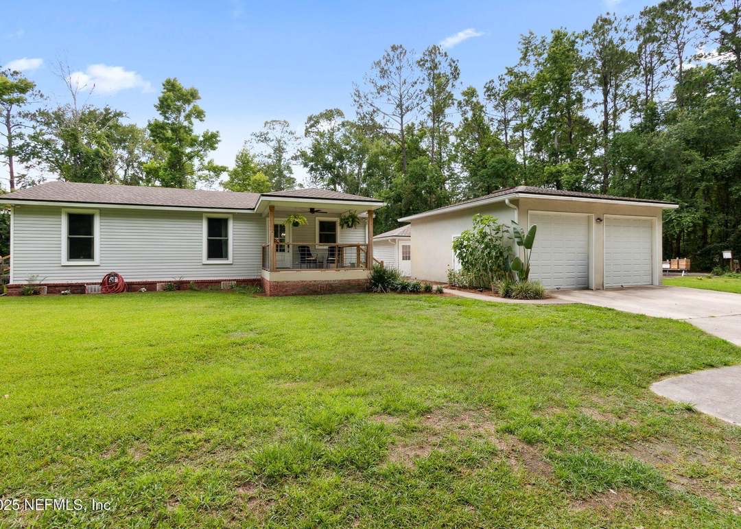 Jacksonville House: 11723 w. Beaver street