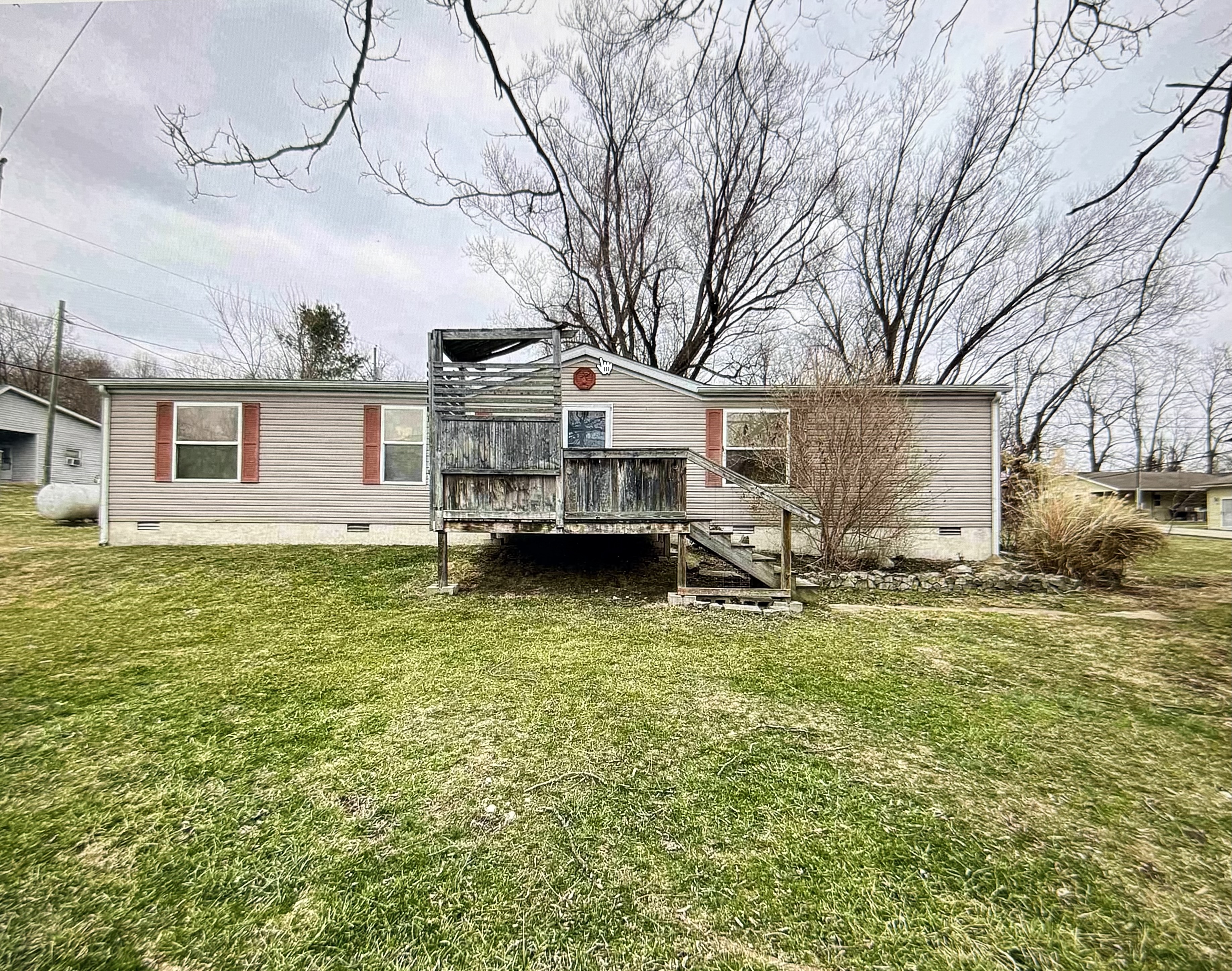 Heltonville House: 33 Allen St