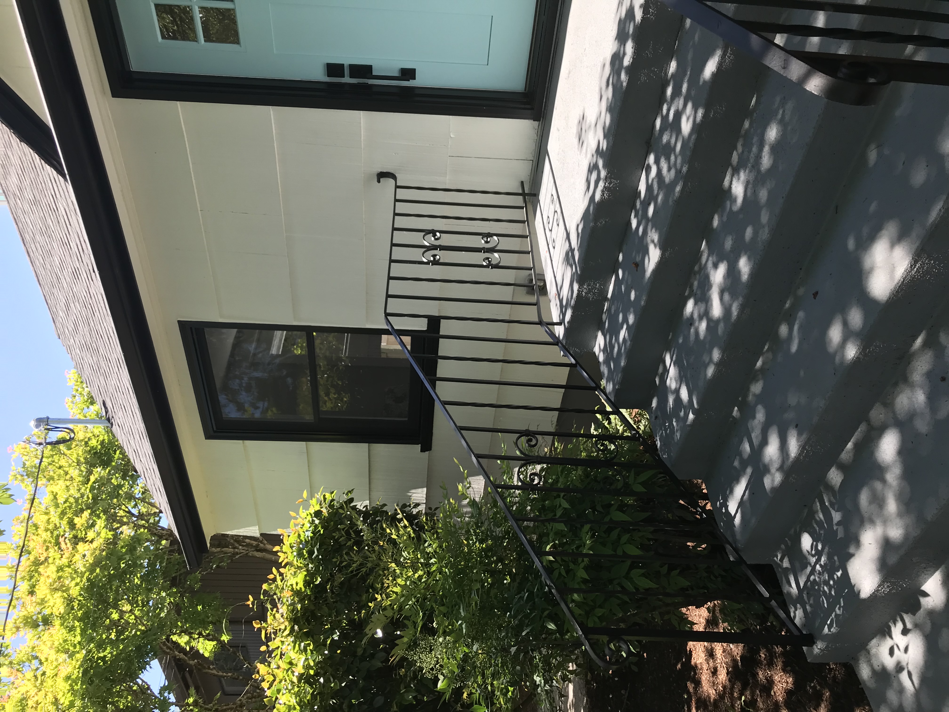 Portland House: 9205 n boston