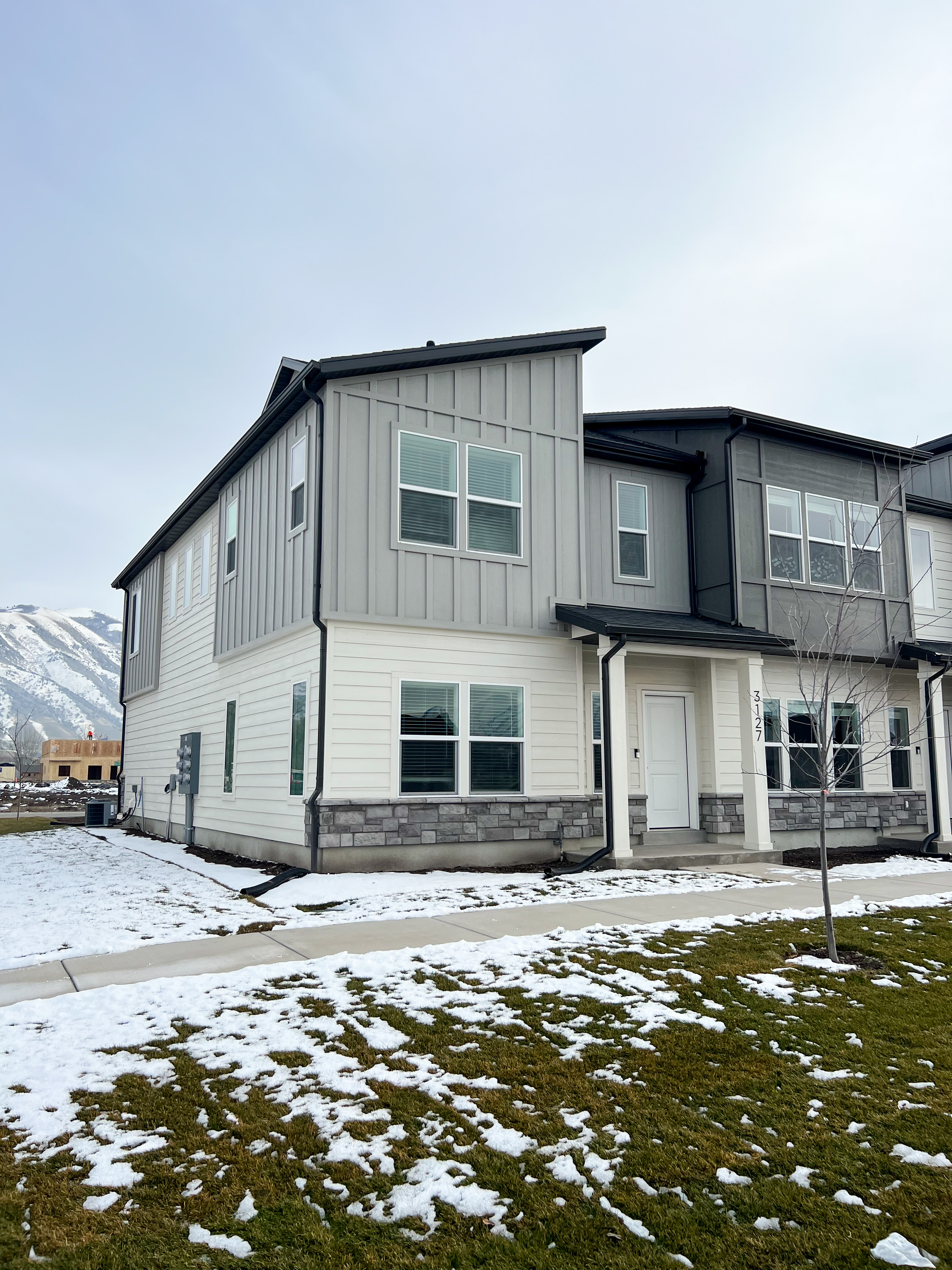 Nibley Townhome: 3127 S 225 W