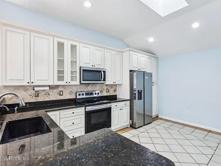 Jacksonville House: 10444 brookwood bluff rd. S.