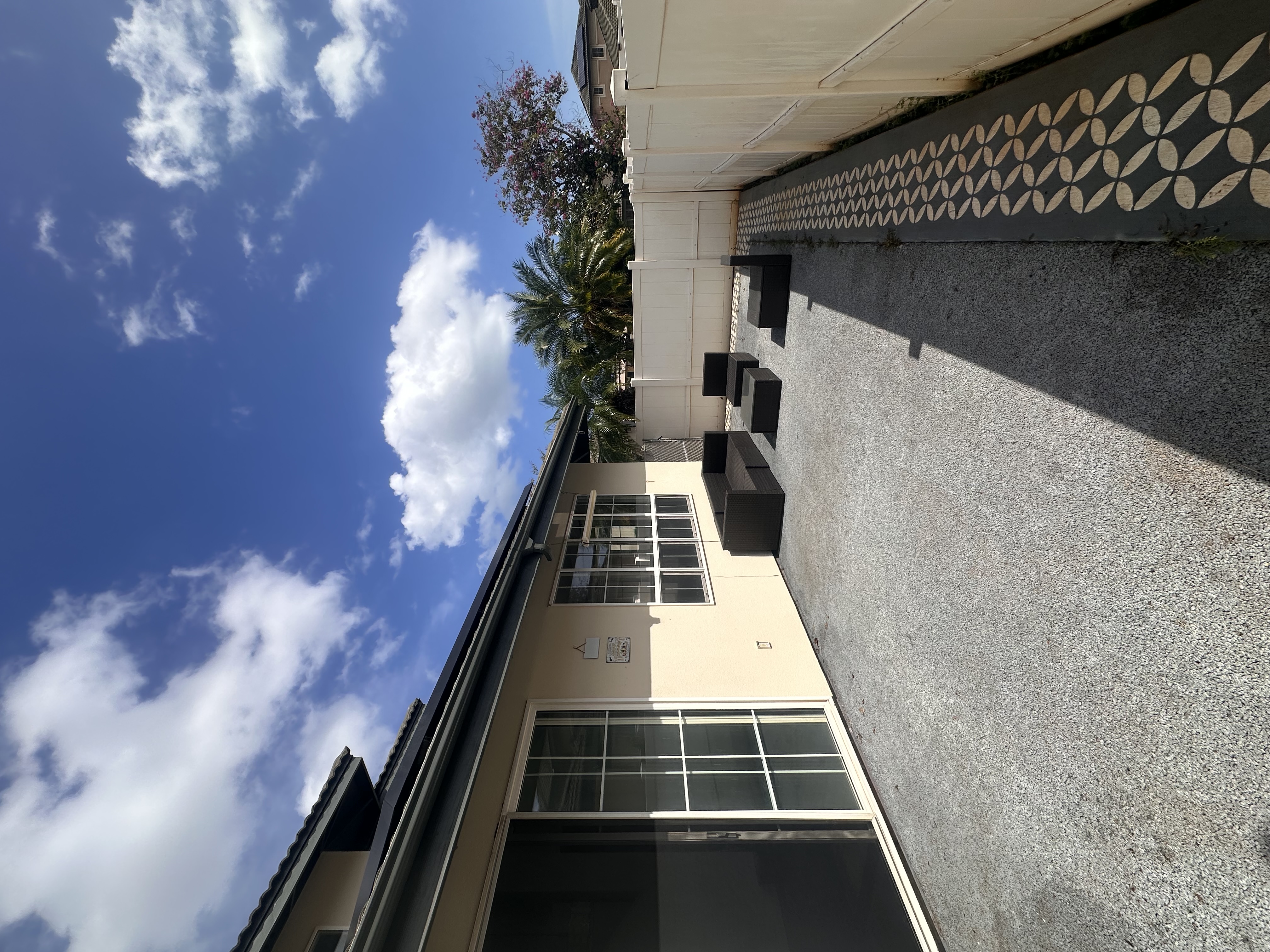 Kapolei House: 91-1043 Mamaka Street