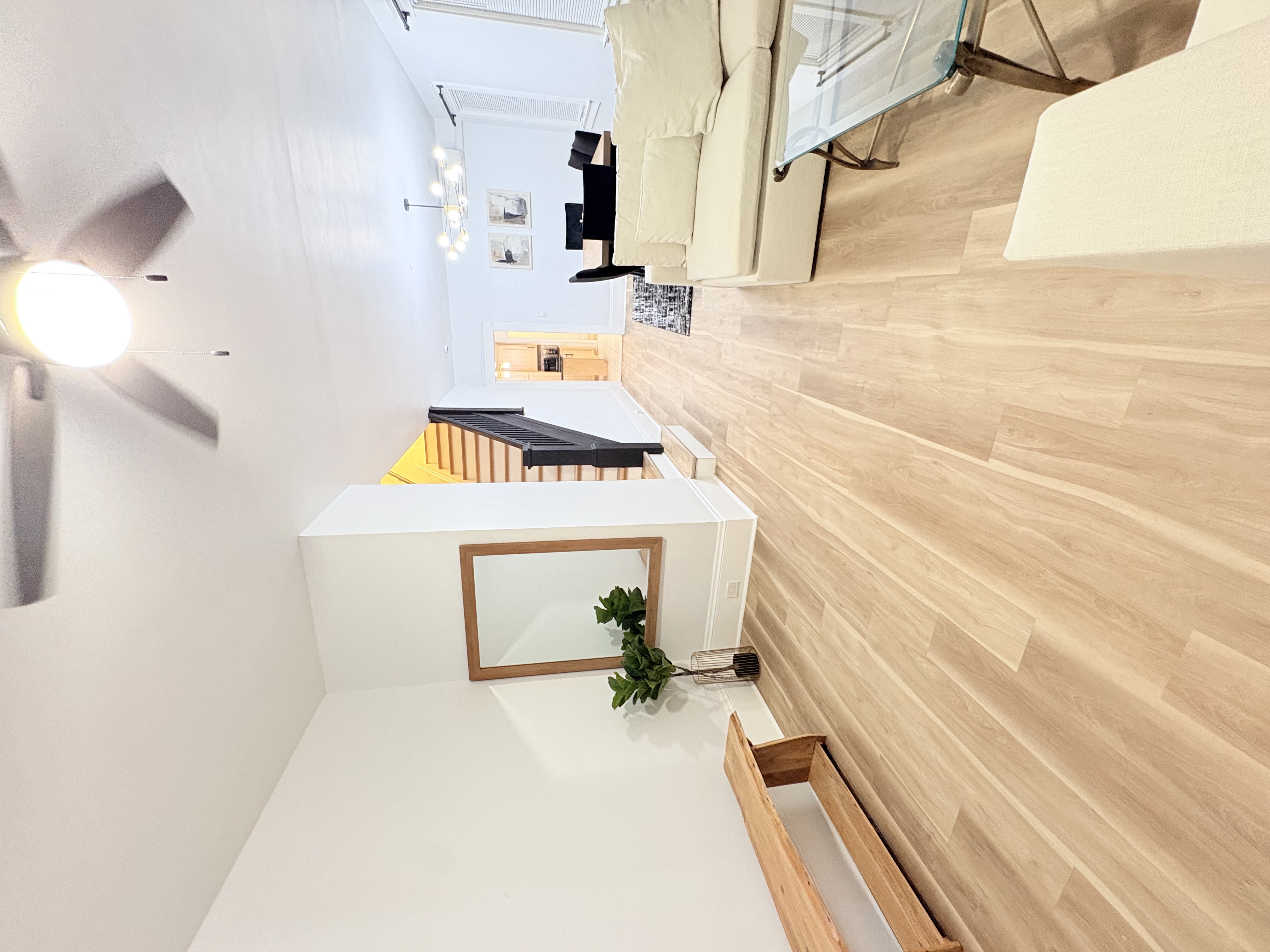 Easton Townhome: 1136 Wood Ave