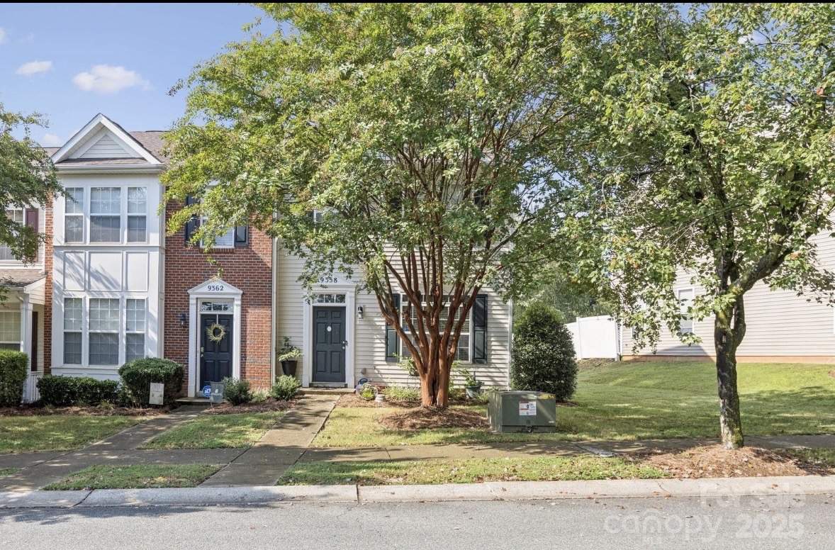 Huntersville Townhome: 9358 Greenheather Drive