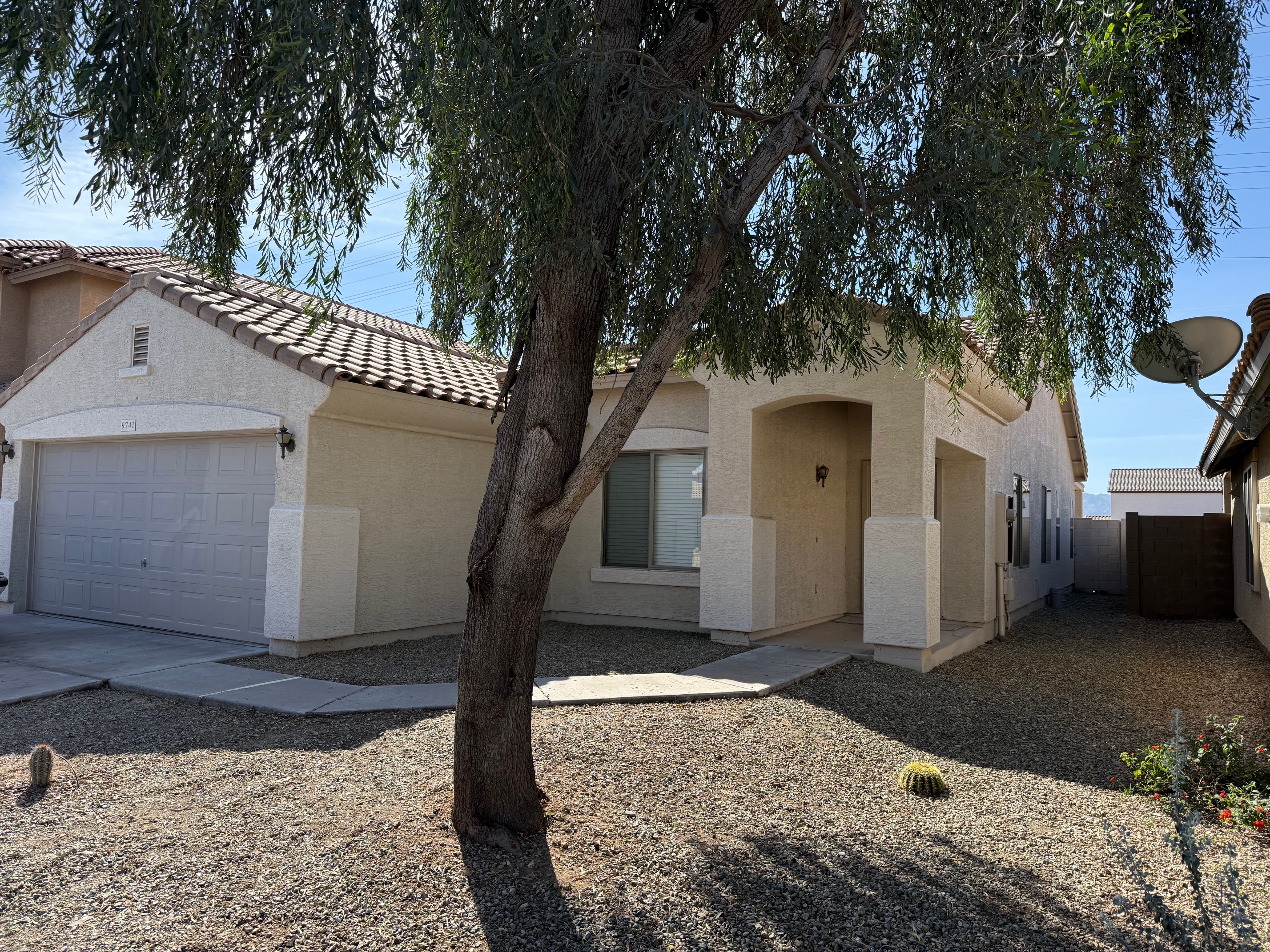 Tolleson House: 9741 W Heber Rd