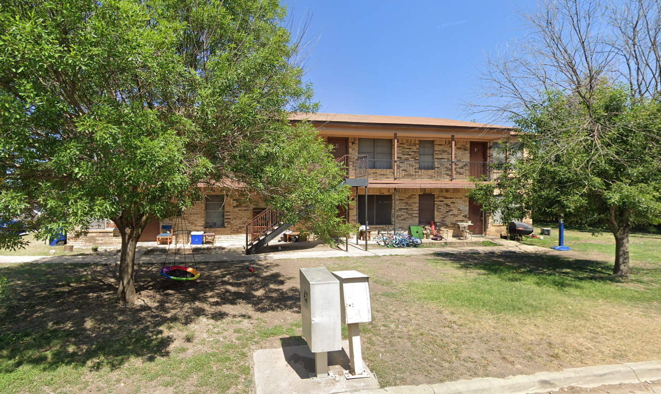 Copperas Cove Apartment: 401 N 4th st