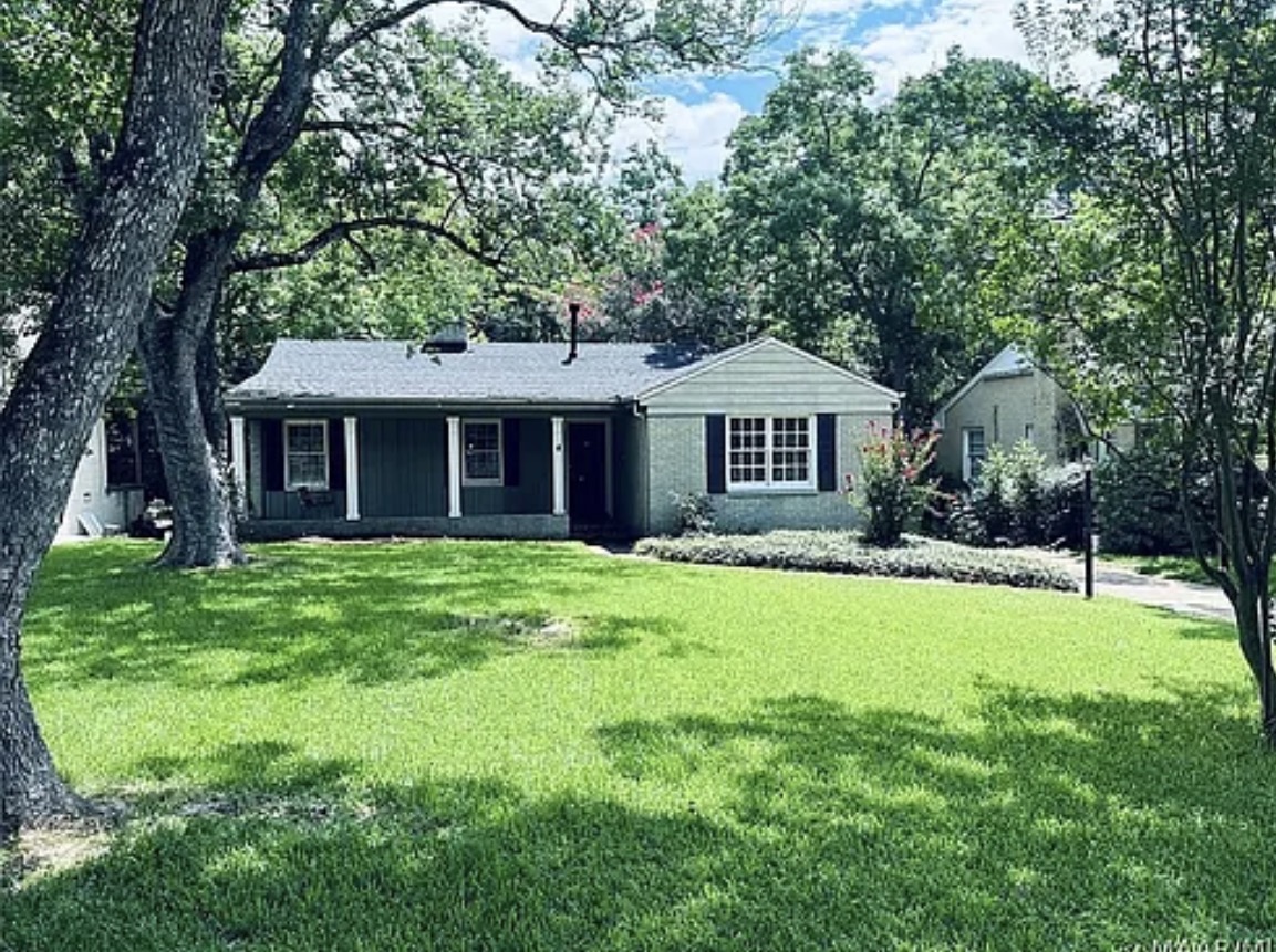 Montgomery House: 2069 Gorgas Street