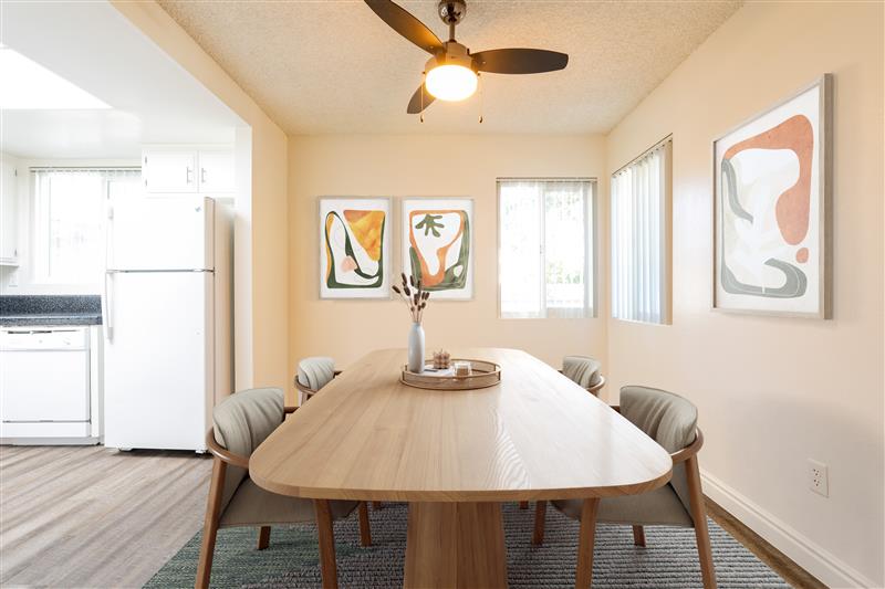 Vista Condo: 1130 Meadowlake Dr