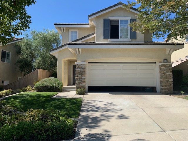 Vista House: 1615 Carriage Circle