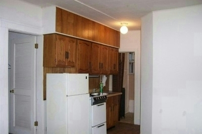 Ann Arbor House: 311 Thompson St.