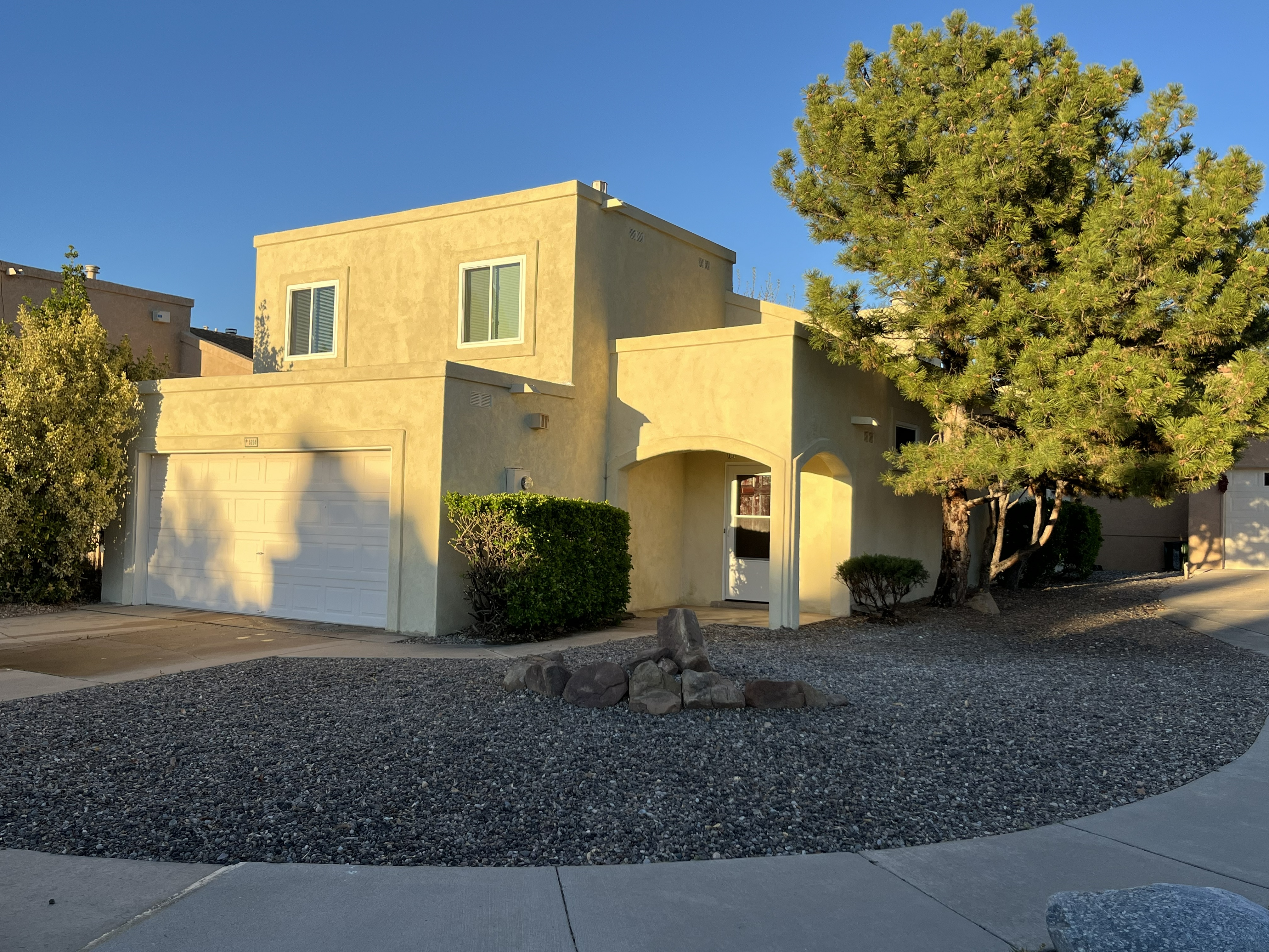 Albuquerque Townhome: 5204 Edwards Dr NE