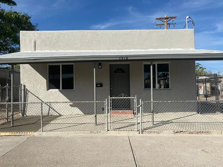 Tucson House: 1918 S 10th Ave