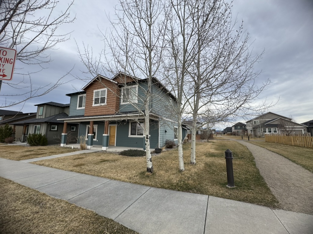 Bozeman House: 136 Bull Frog Dr