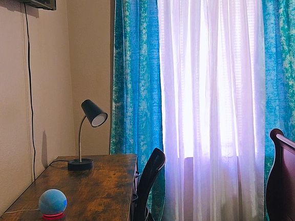 Fremont House: 4973 Roselle Cmn