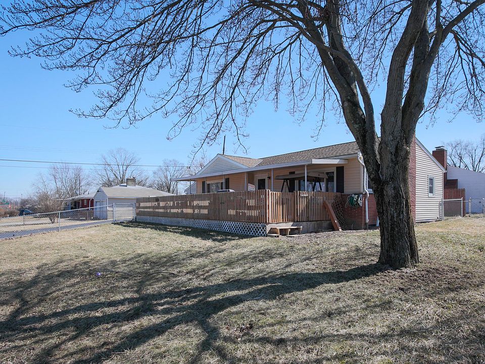 Columbus House: 626 Joyful St