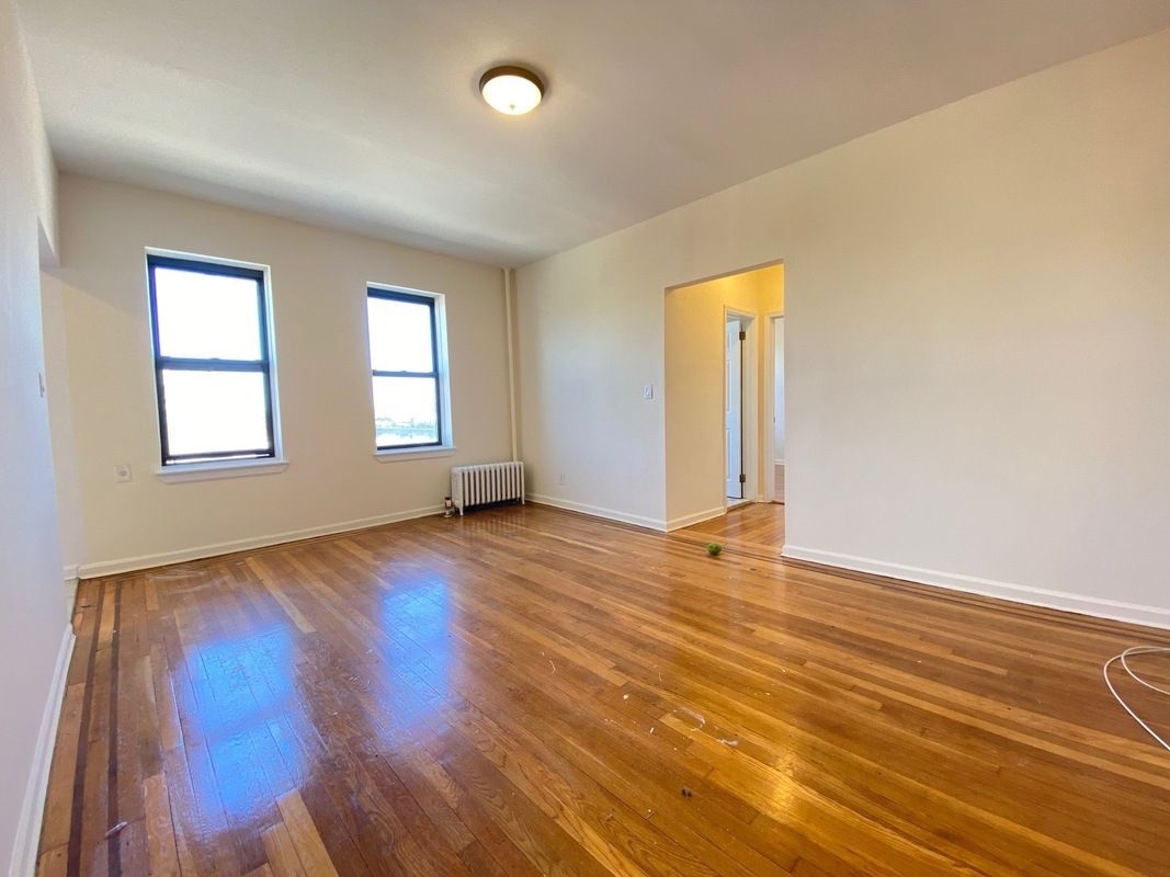 Bronx Apartment: 2235 Cruger Ave