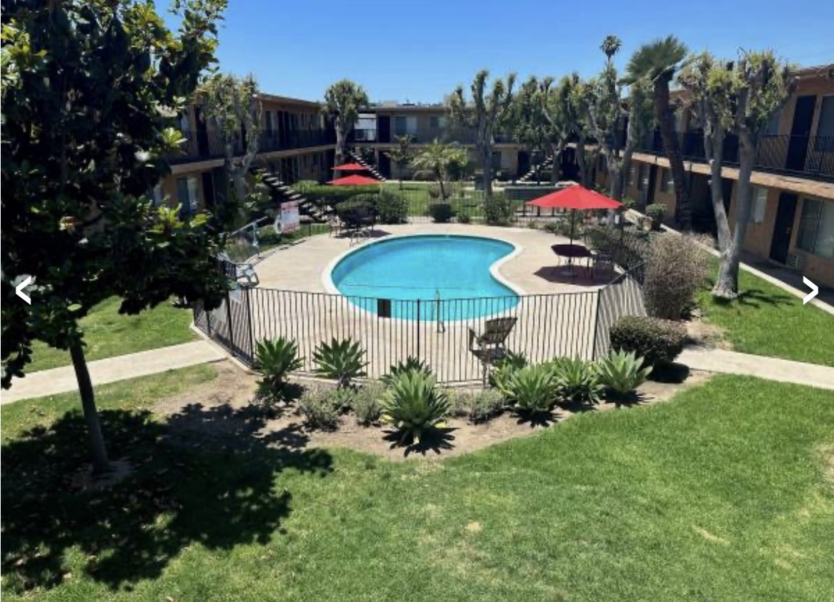 El Cajon Multiplex: 563 Broadway