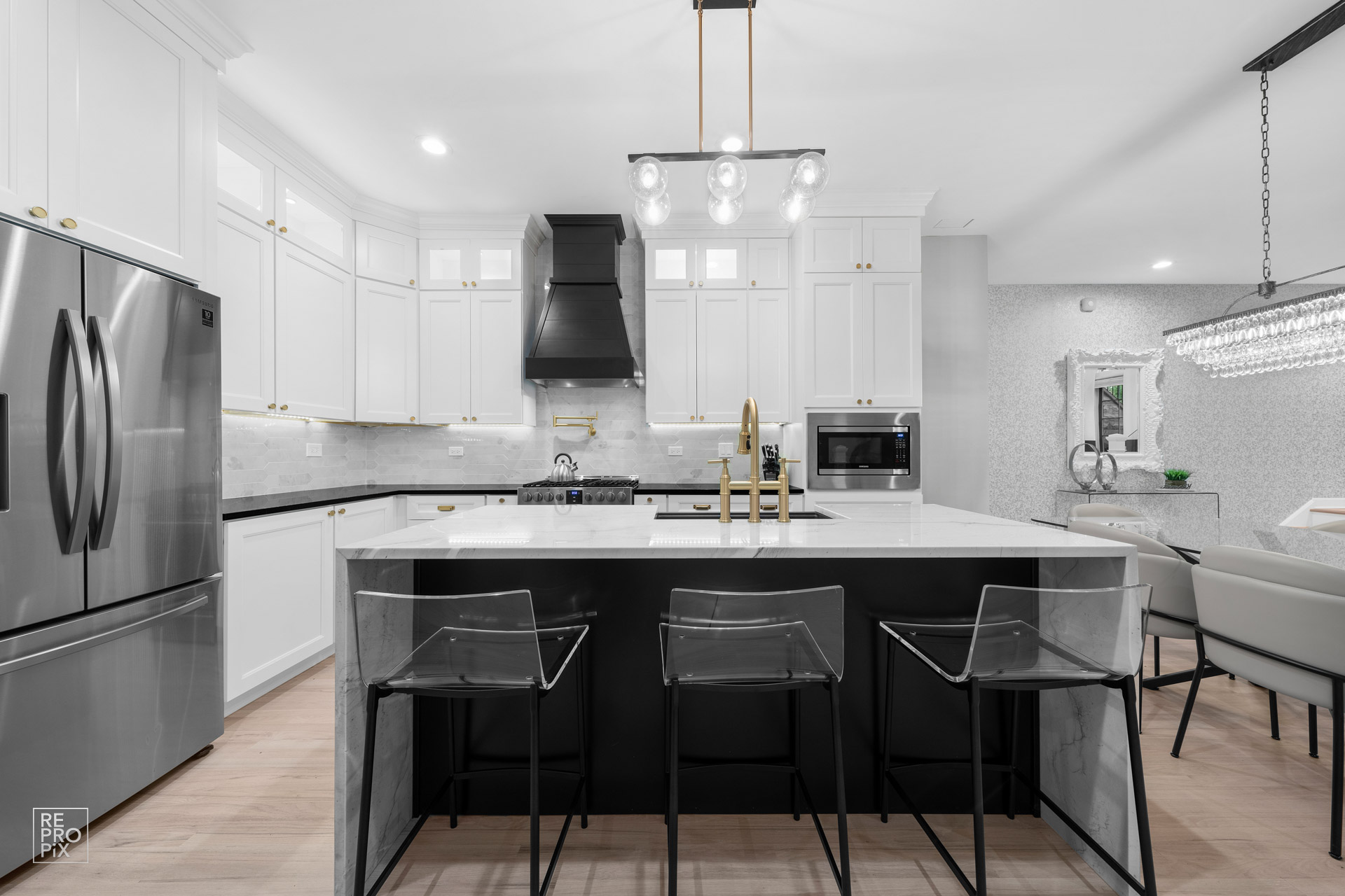 Chicago Townhome: 355 W. Superior Street