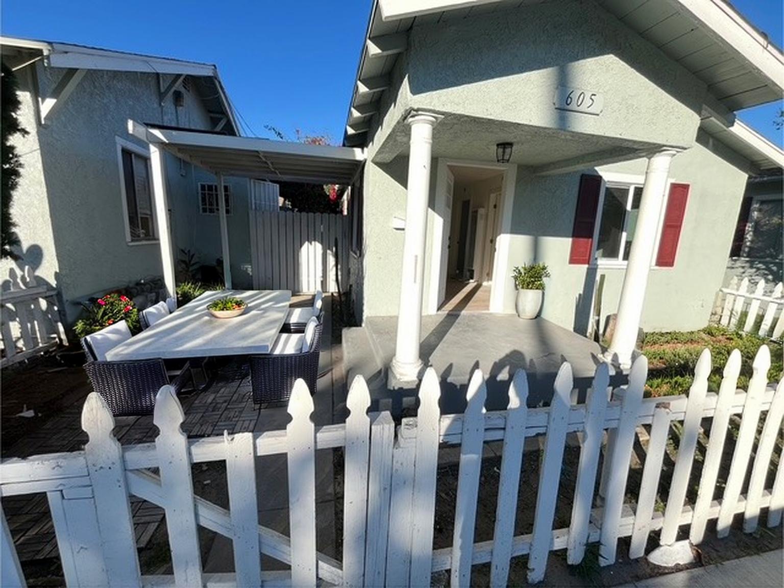 Anaheim House: 605 N. Claudina