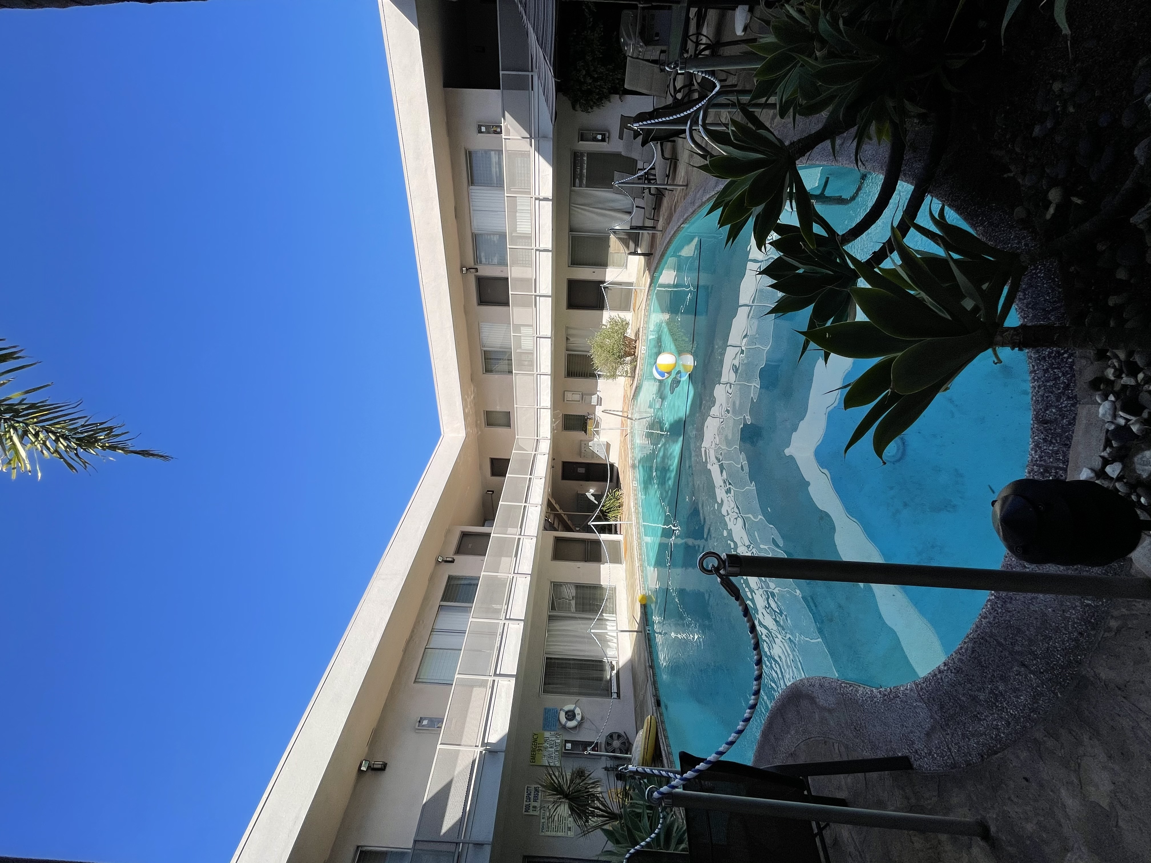 Los Angeles Apartment: 3200 Cheviot Vista Pl