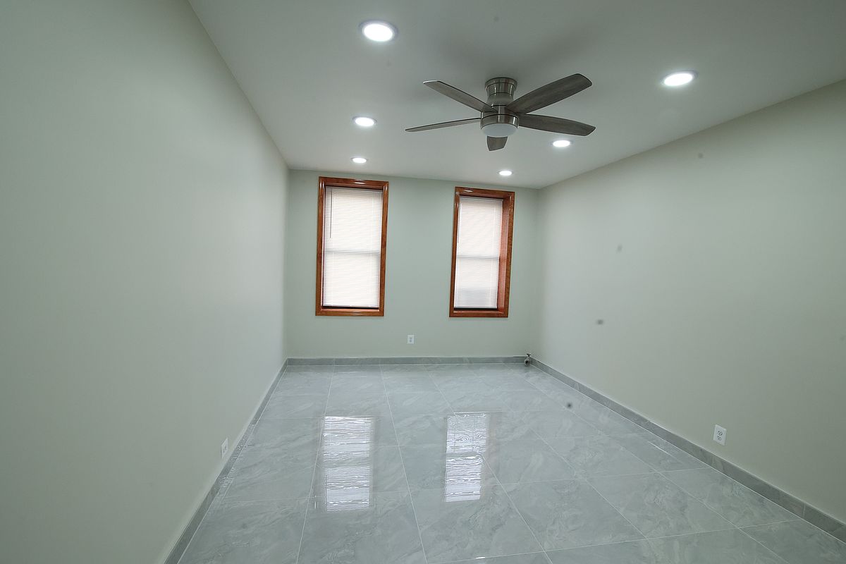 Bronx House: 1711 Davidson Ave APT 6I