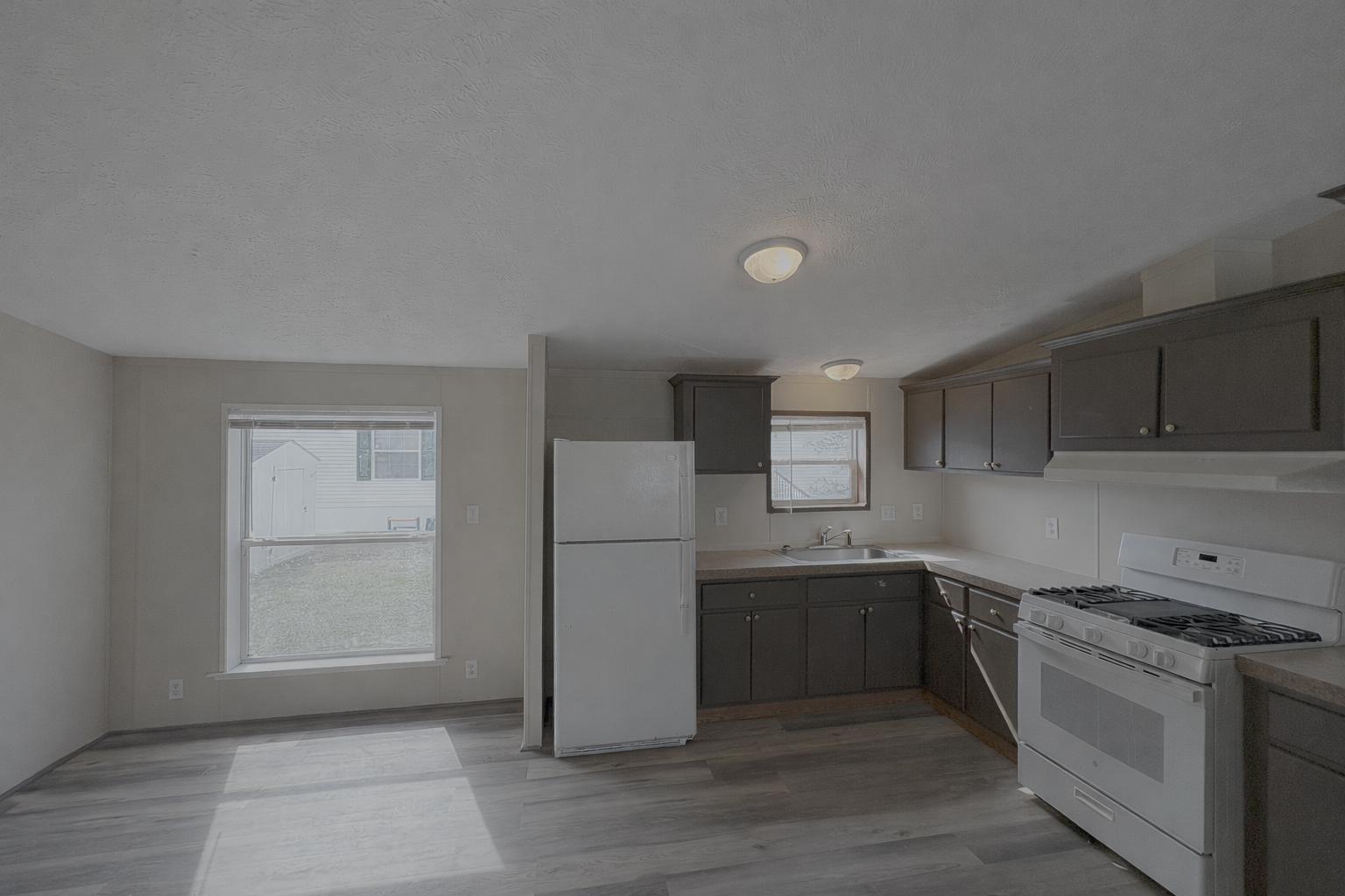 Oxford House: 247 Laurel Leah