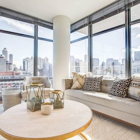 Chicago Condo: 347 W Chestnut St
