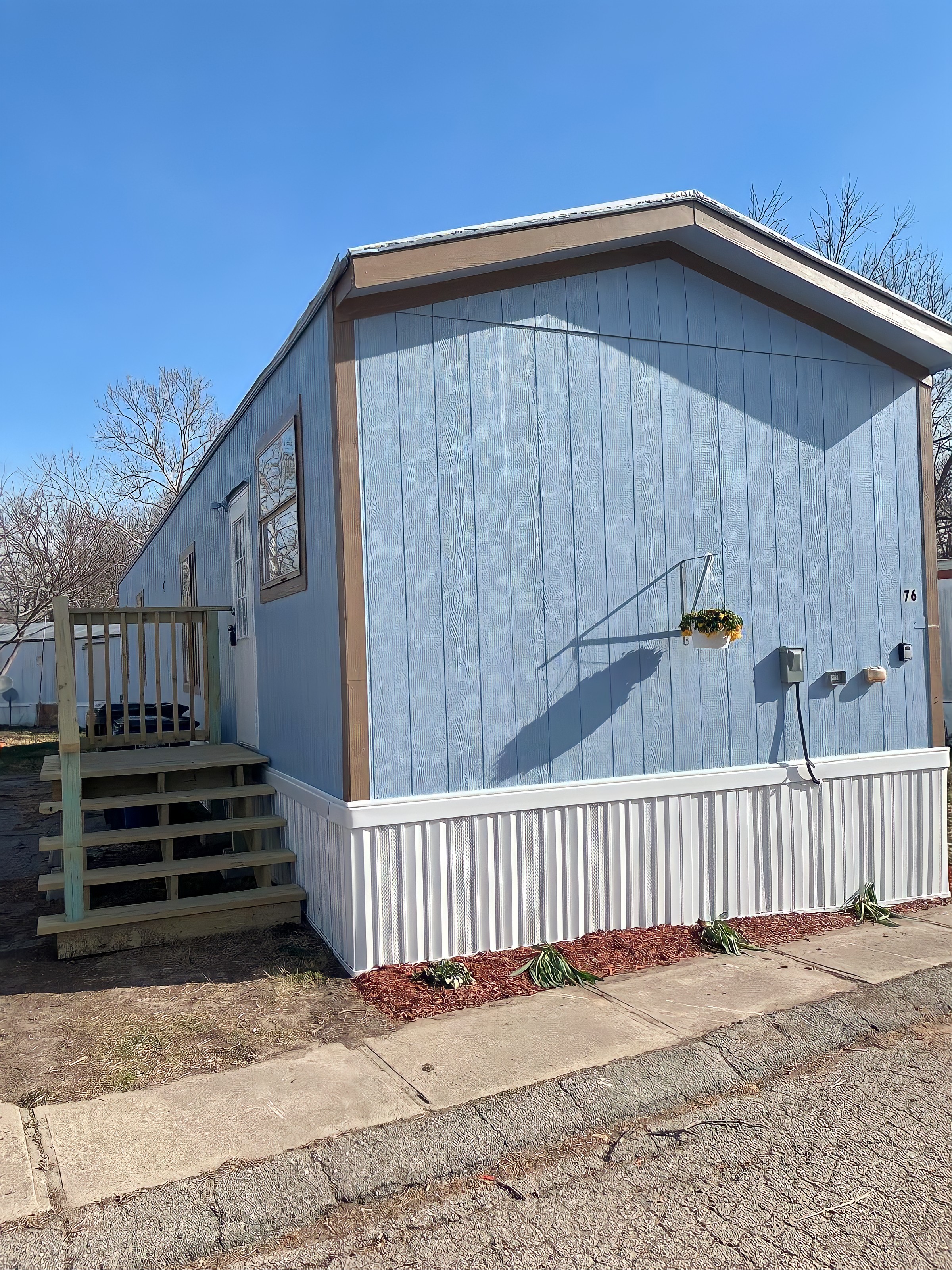 Lawrence House: 110 North Michigan Street, 76